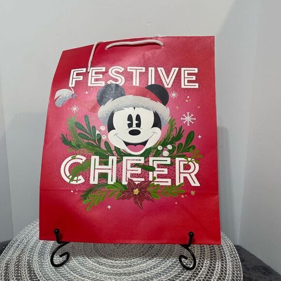 Hallmark Mickey and Minnie Mouse Holiday Gift Bags set of 8 NWT - Picture 6 of 12